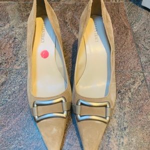 Ellen tracy beige shoes
